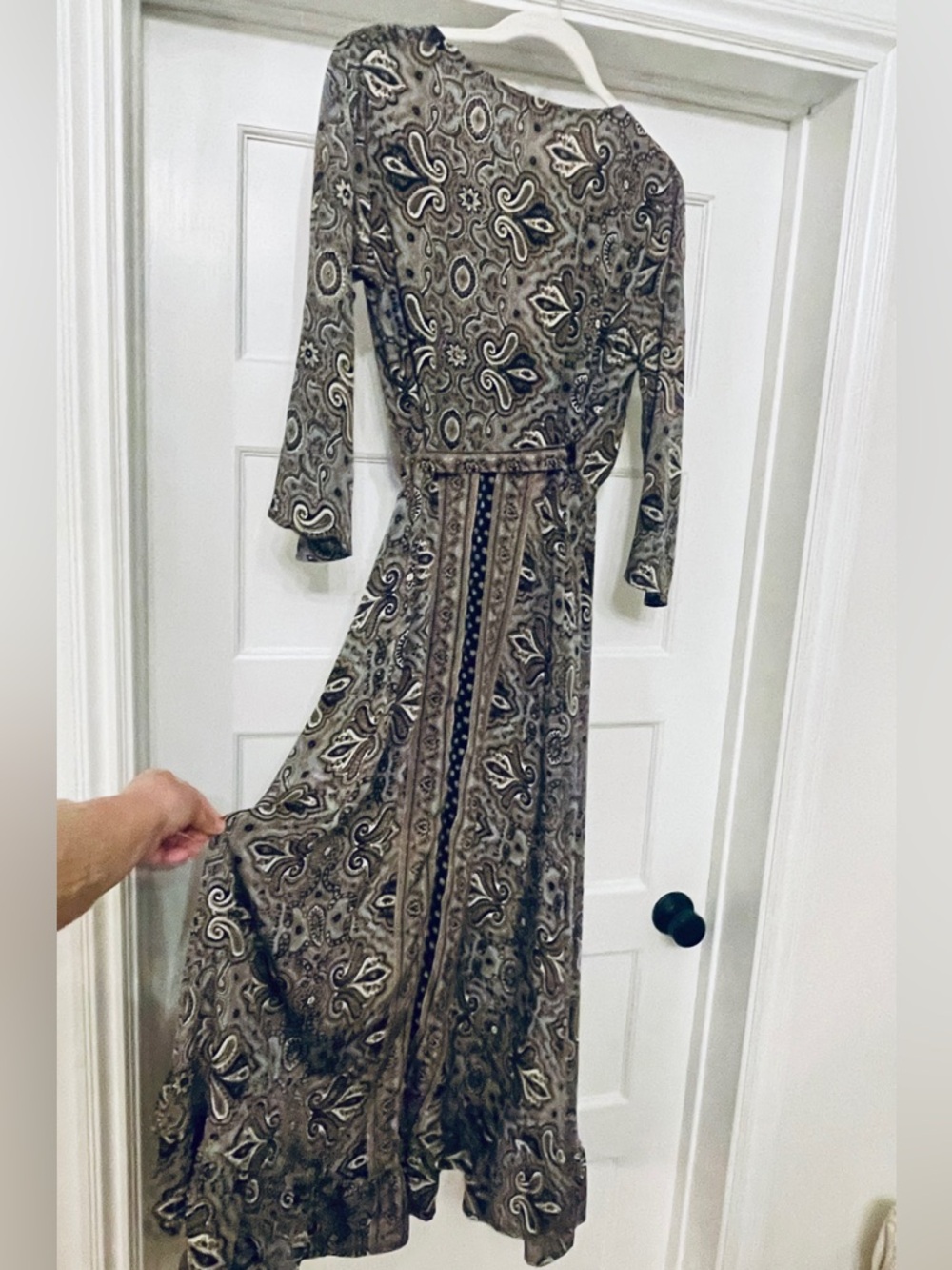 Cienna Silk Blend Paisley Wrap Dress - Small – Boho Chic Flowy Midi Dress/Duster - Picture 4 of 8
